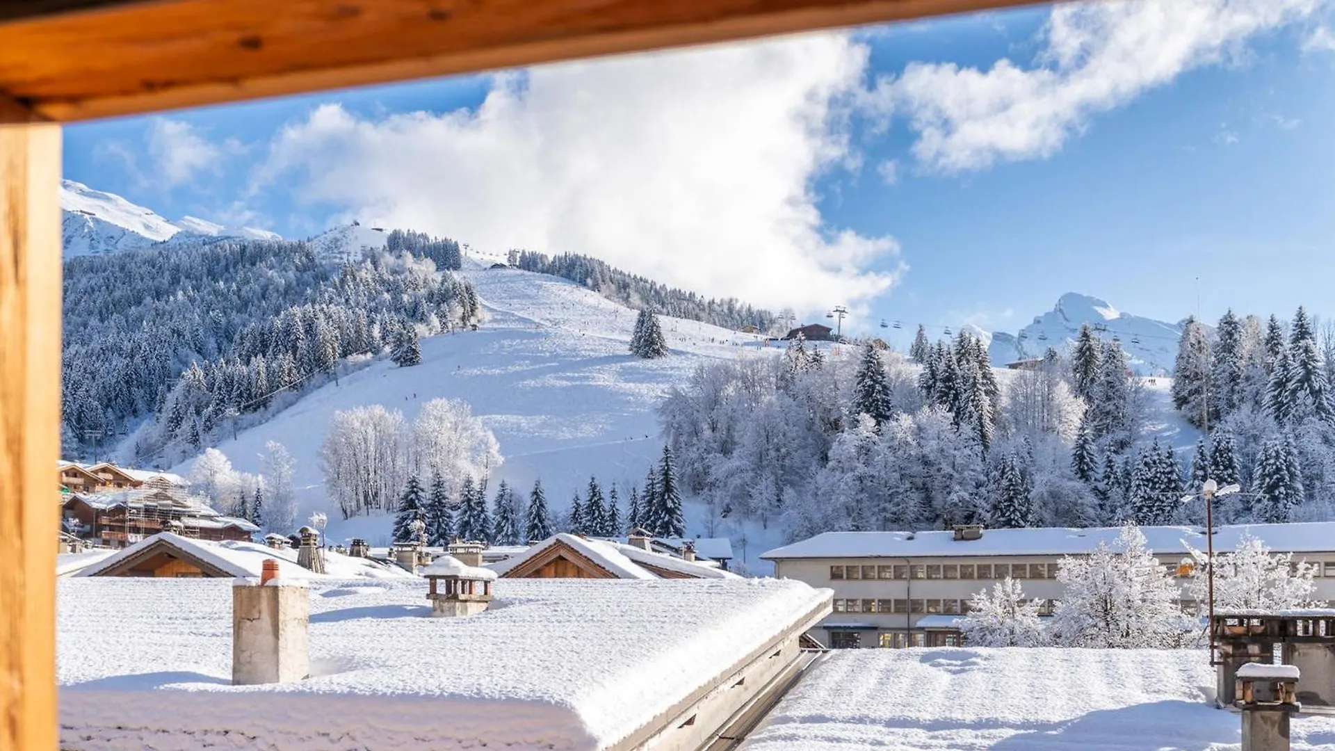 Bel Appartement Montagnard 3 Chambres Pour 6 Avec Parking Au Centre De La Clusaz - Fr-1-459-245